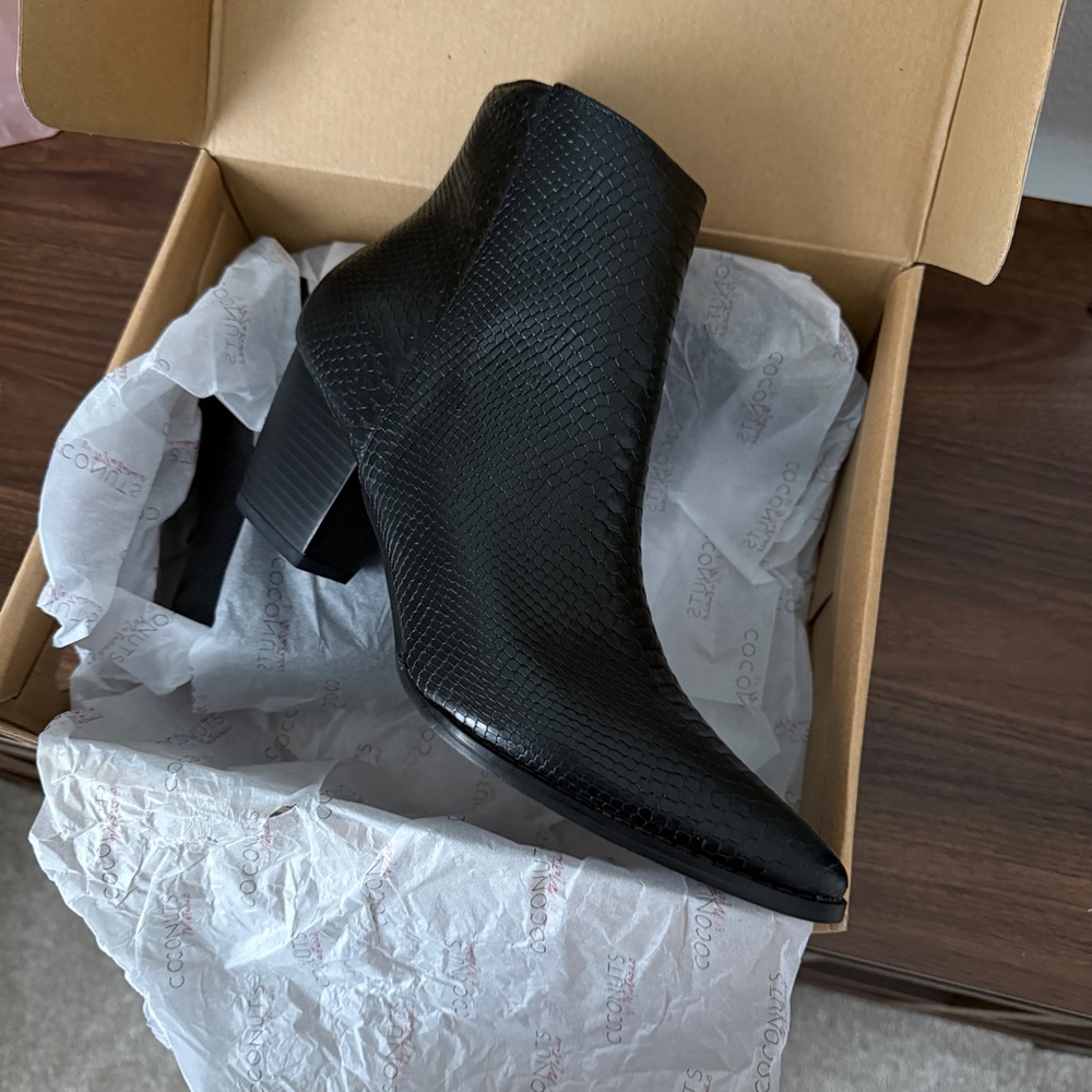 Free People Coconuts by Matisse Snakeskin Going West Ankle Boots